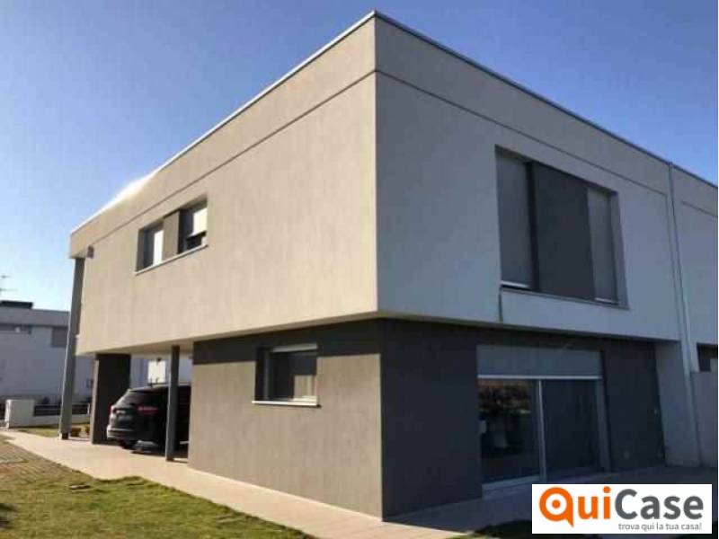 Villa In Vendita A Codroipo Ud Quicase It